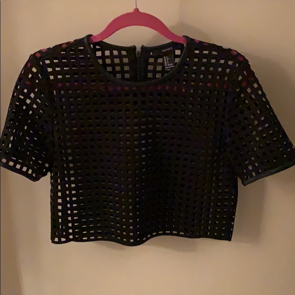 Crop top
